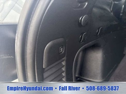 Used 2022 Jeep Grand Cherokee Limited AWD/4WD image 11