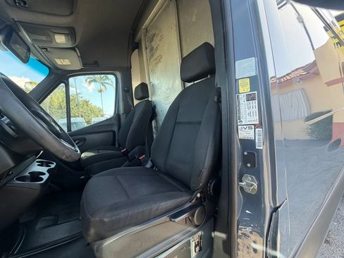 Used 2019 Mercedes-Benz Sprinter 170 image 14
