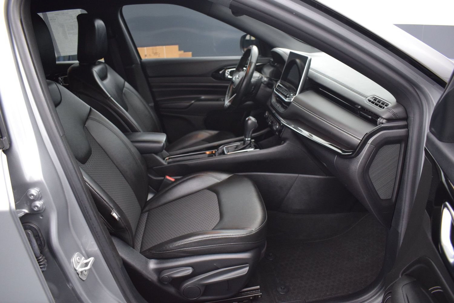 Used 2022 Jeep Compass Latitude w/ Convenience Group FWD image 10