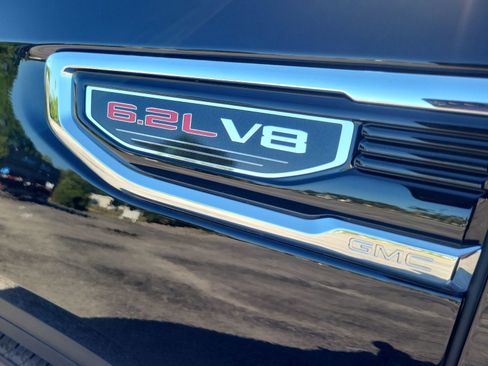 New 2026 GMC Sierra 1500 Denali w/ Denali Reserve Package AWD/4WD image 9