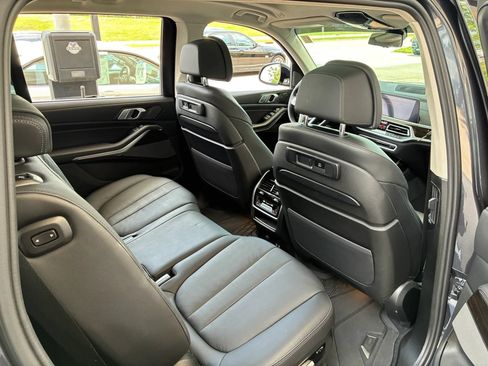 Used 2020 BMW X7 xDrive40i w/ Premium Package AWD/4WD image 18
