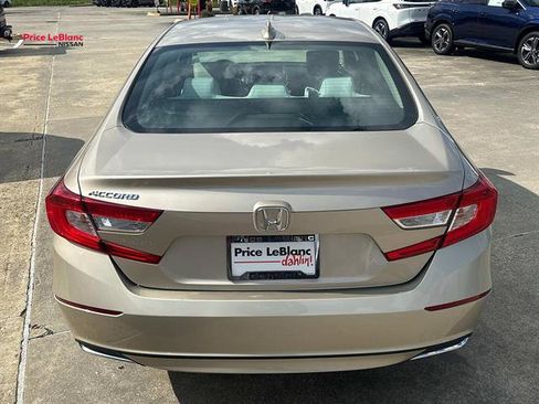 Used 2019 Honda Accord LX image 6
