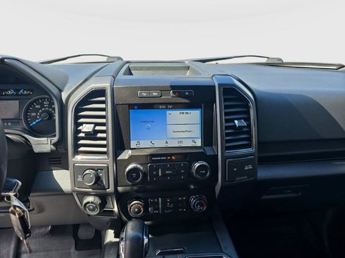 Used 2019 Ford F150 XLT w/ Equipment Group 302A Luxury AWD/4WD image 21