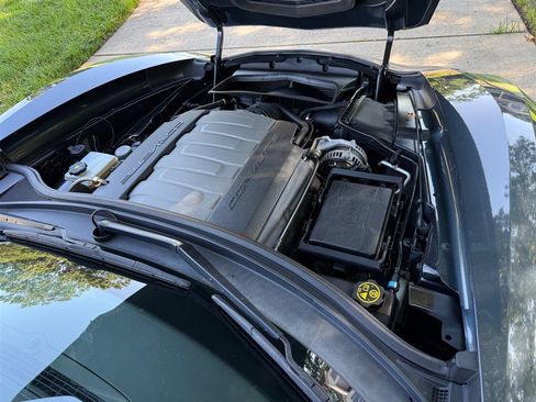Used 2019 Chevrolet Corvette Stingray Convertible w/ 1LT RWD image 63