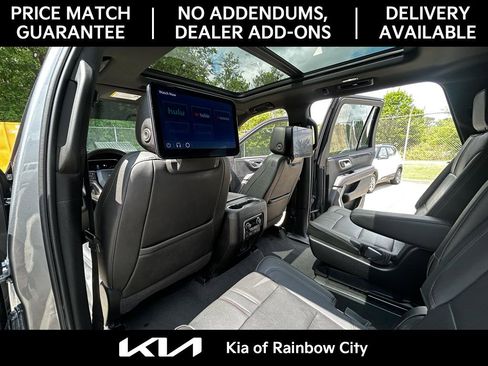 Used 2022 Chevrolet Tahoe RST w/ Sport Performance Package image 22