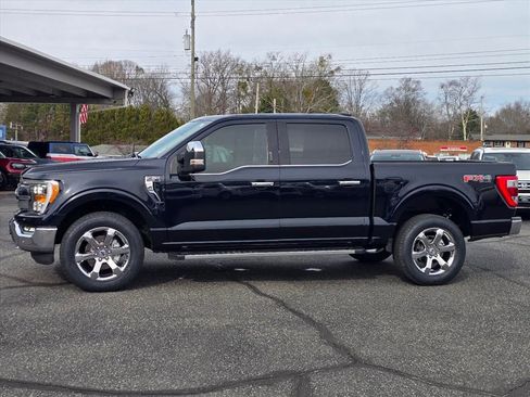 Used 2023 Ford F150 Lariat w/ Trailer Tow Package image 23
