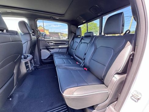 New 2026 RAM 1500 Laramie AWD/4WD image 17