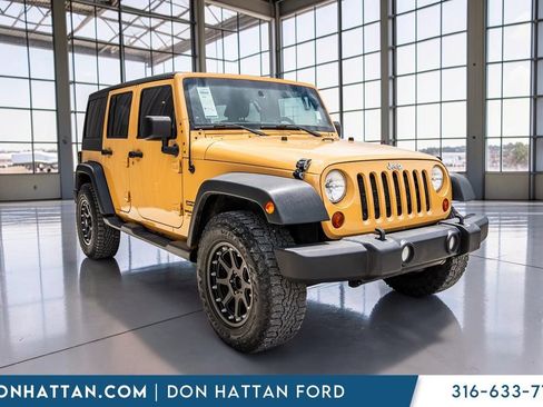 Used 2013 Jeep Wrangler Unlimited Sport AWD/4WD image 32