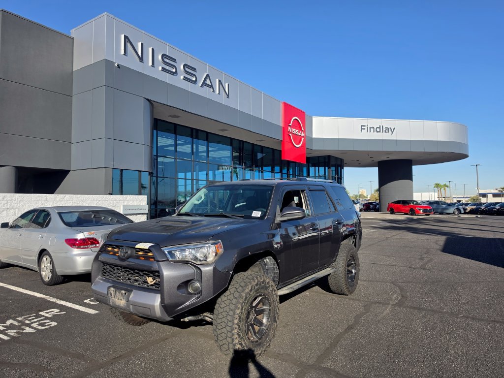 Used 2016 Toyota 4Runner Trail AWD/4WD image 1