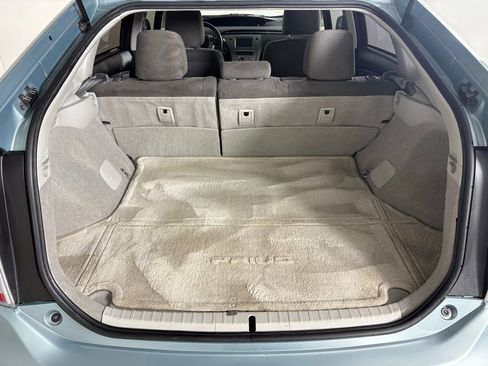 Used 2015 Toyota Prius Two image 18