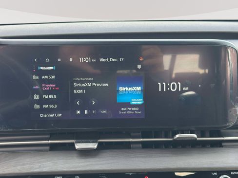 Used 2024 Kia Carnival SX image 9