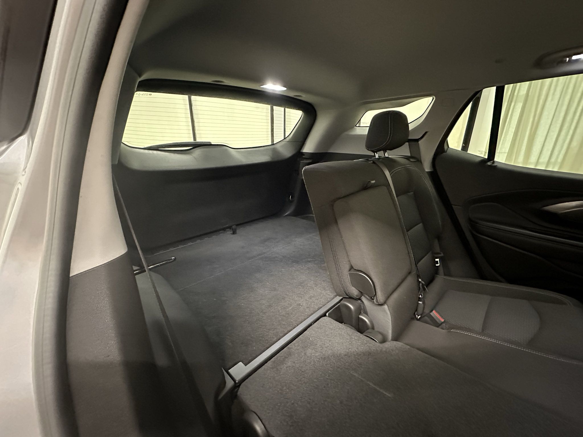 Used 2024 GMC Terrain SLE w/ Elevation Edition AWD/4WD image 20