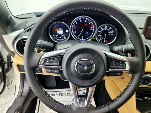 Used 2025 MAZDA MX-5 Miata Grand Touring image 14