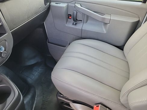 New 2025 GMC Savana 2500 w/ Driver Convenience Package image 15