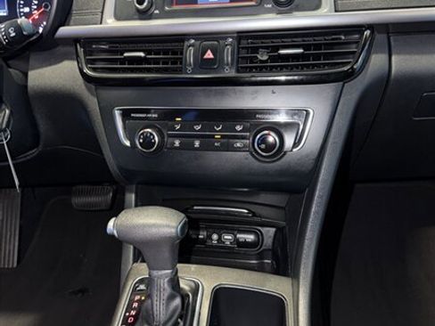Used 2016 Kia Optima LX image 9