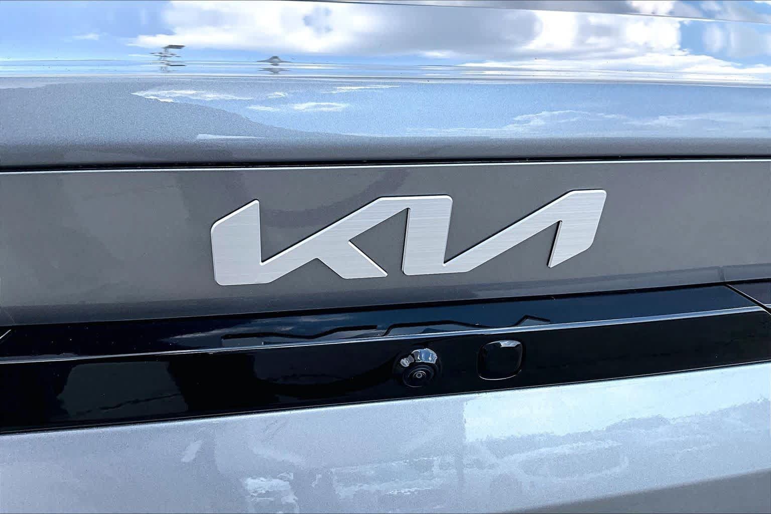 Used 2025 Kia K4 FWD image 31