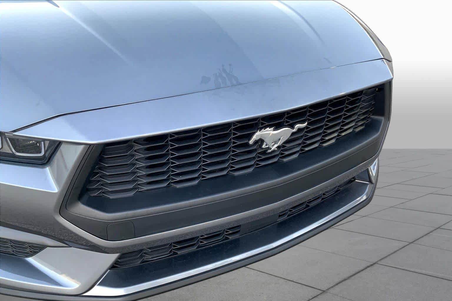 Used 2026 Ford Mustang Premium RWD image 28