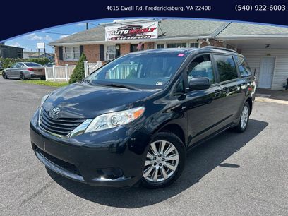 Used 2017 Toyota Sienna LE