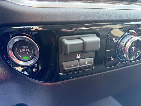 New 2026 GMC Sierra 1500 SLE w/ X31 Off-Road Package image 29