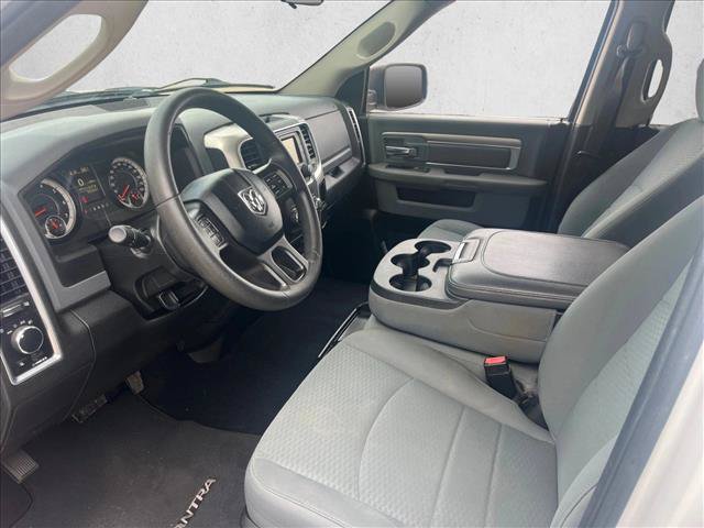 Used 2019 RAM 1500 Classic SLT RWD image 10