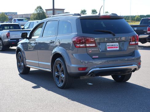 Used 2019 Dodge Journey Crossroad w/ Nav & Sun Group AWD/4WD image 5