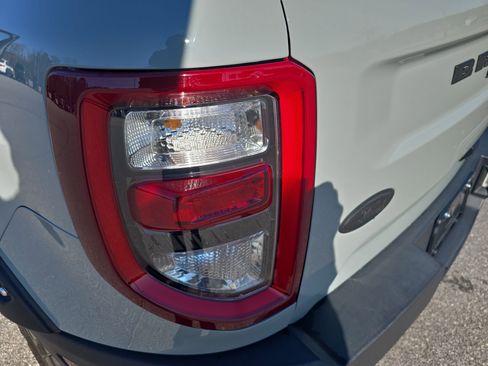 Used 2021 Ford Bronco Sport Outer Banks w/ Outer Banks Package (96D) image 33