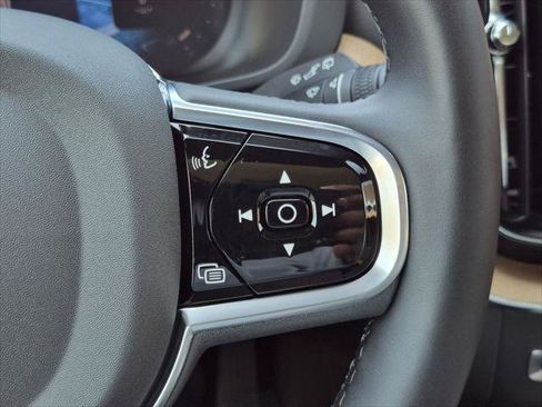 Used 2026 Volvo XC60 B5 Plus w/ Protection Package Premier AWD/4WD image 15