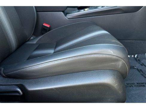 Certified 2025 Honda Civic Sport image 22