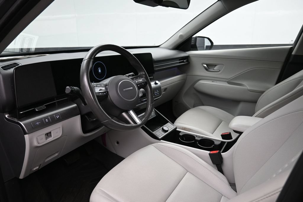 Certified 2025 Hyundai Kona Limited AWD/4WD image 20