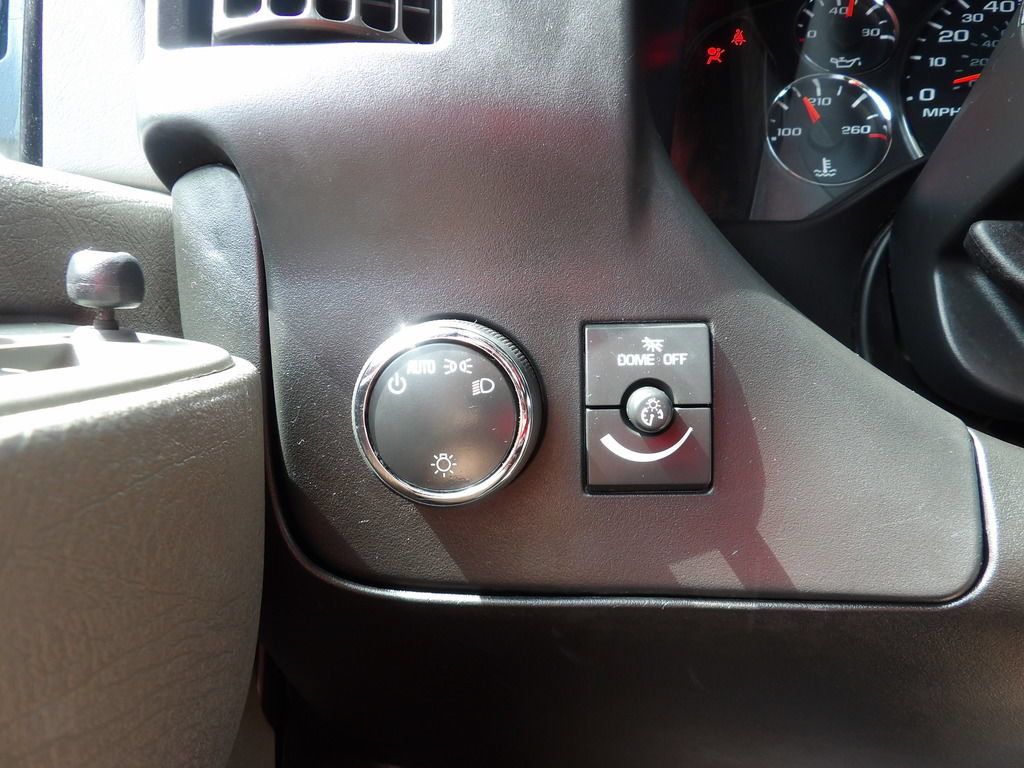 Used 2016 Chevrolet Express 2500 RWD image 19