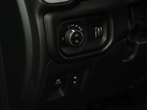 Used 2023 RAM 1500 Big Horn AWD/4WD image 8