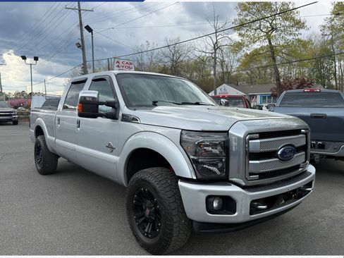 Used 2015 Ford F250 Platinum w/ FX4 Off-Road Package image 4