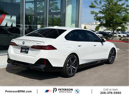 Used 2024 BMW 540i xDrive w/ Premium Package AWD/4WD image 5