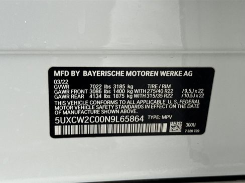 Used 2022 BMW X7 xDrive40i w/ M Sport Package image 29