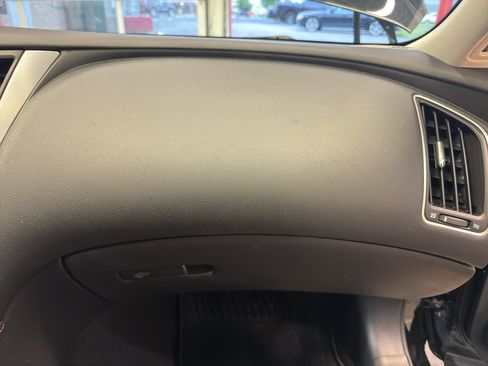 Used 2015 INFINITI Q50 Premium w/ Navigation Package AWD/4WD image 22