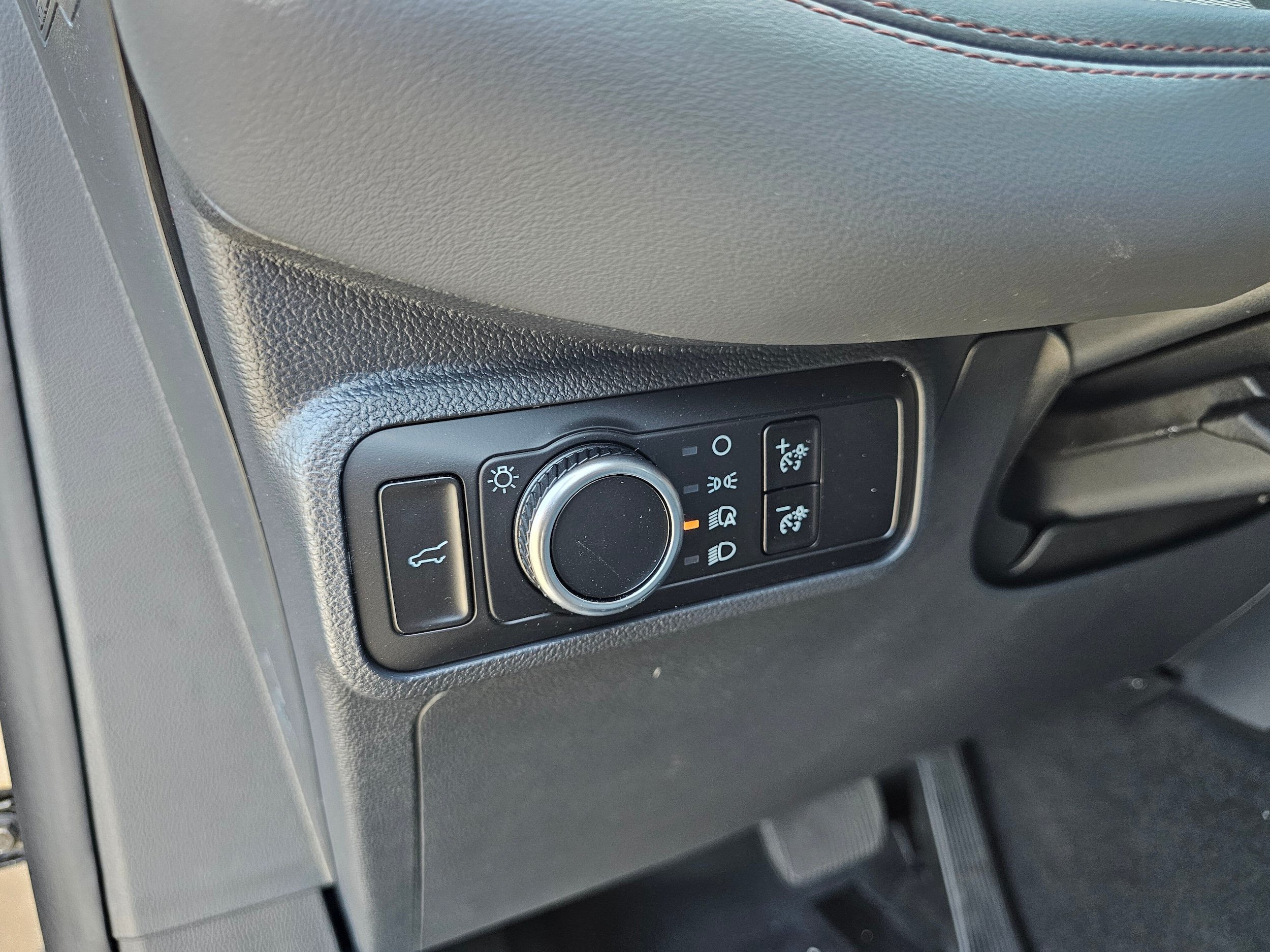 New 2026 Ford Explorer Active AWD/4WD image 18