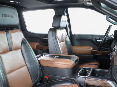 Used 2021 Chevrolet Silverado 1500 High Country image 30