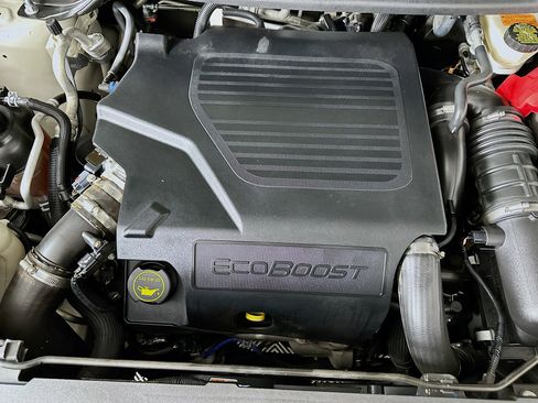 Used 2017 Ford Explorer Platinum image 36