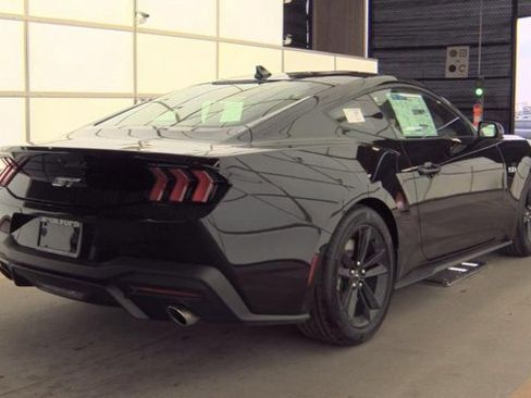 Certified 2026 Ford Mustang GT RWD image 4