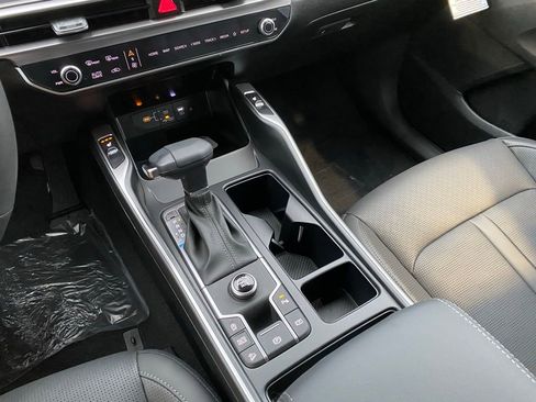 New 2026 Kia Sorento S image 18