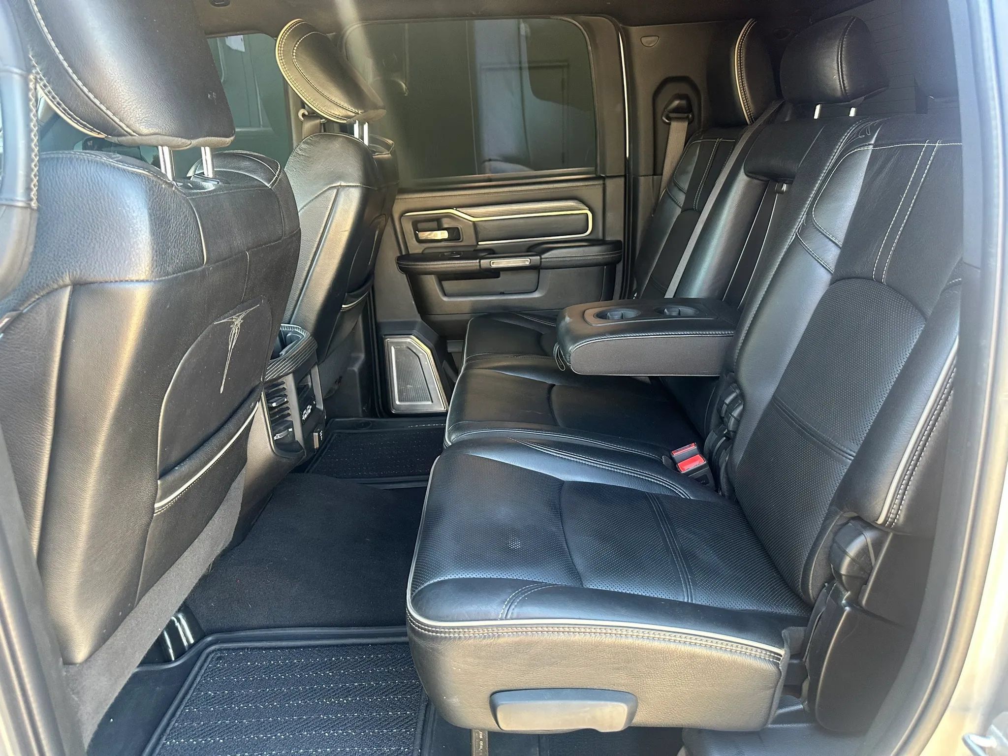 Used 2020 RAM 3500 Limited AWD/4WD image 21