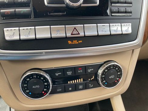 Used 2015 Mercedes-Benz GL 320 BlueTEC 4MATIC image 11