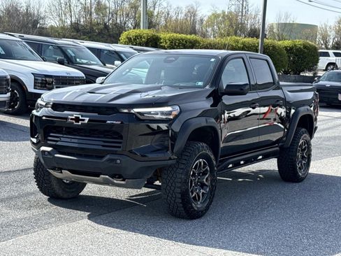 Used 2023 Chevrolet Colorado ZR2 w/ ZR2 Convenience Package III image 28