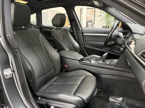 Used 2019 BMW 330i Gran Turismo xDrive w/ M Sport Package AWD/4WD image 18