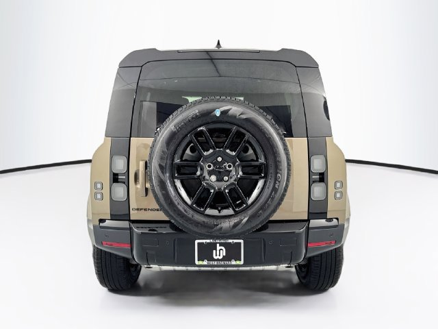 New 2026 Land Rover Defender 110 S AWD/4WD image 6