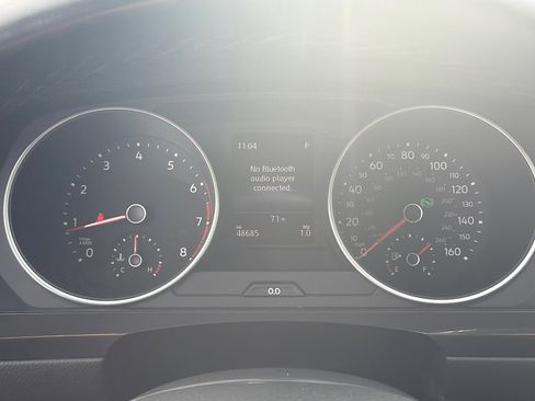 Used 2019 Volkswagen Tiguan SE image 26