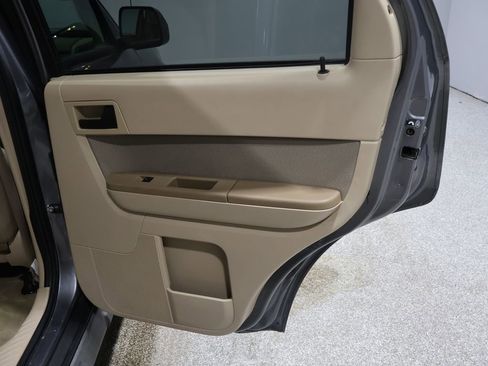 Used 2010 Ford Escape XLT image 21