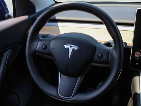 Used 2020 Tesla Model Y Long Range AWD/4WD image 12