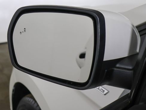 Used 2022 Ford Edge ST-Line image 31