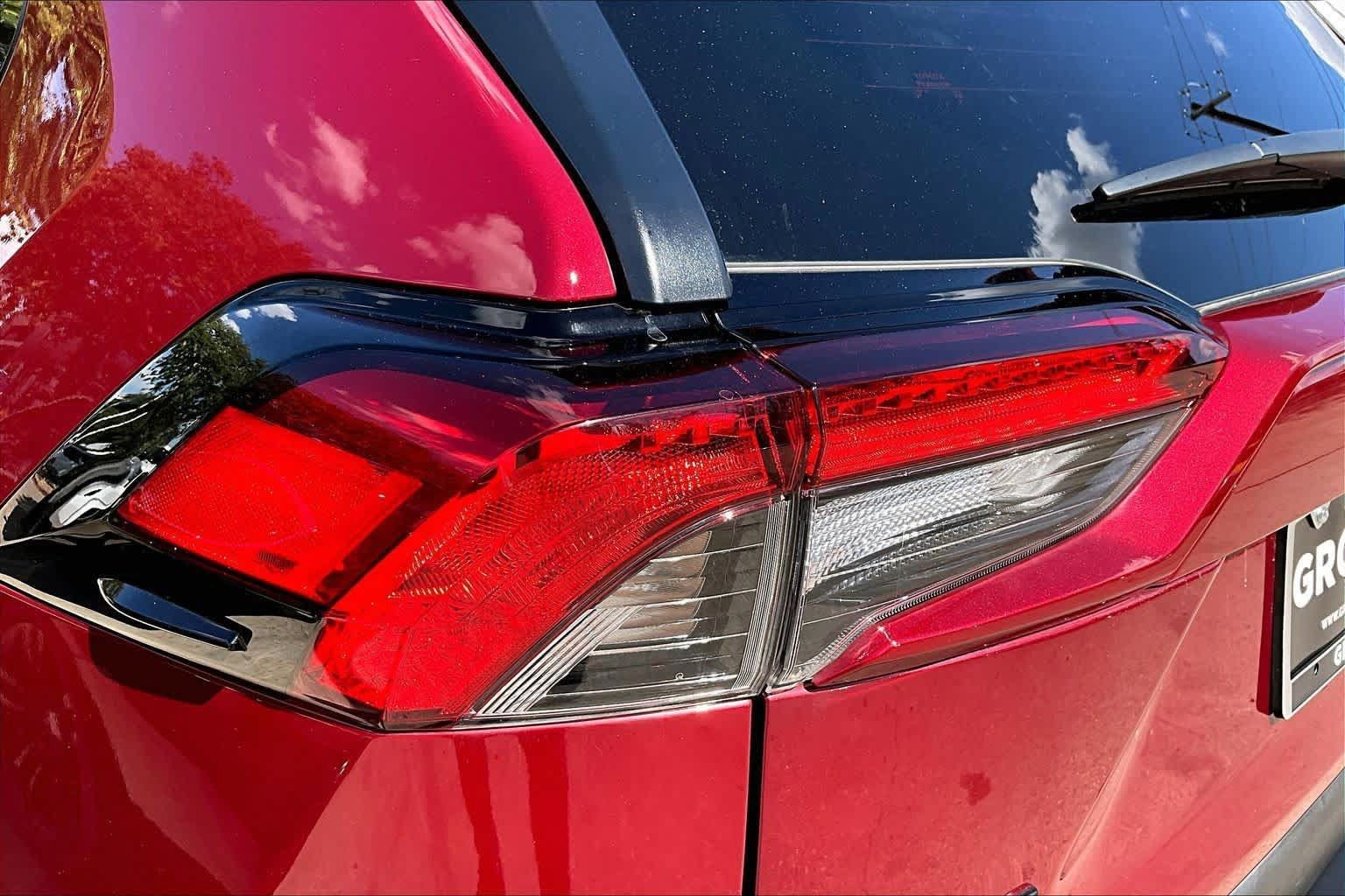 Used 2025 Toyota RAV4 XLE FWD image 26